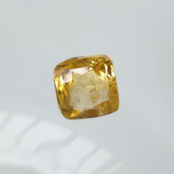 Yellow Sapphire - 4.27 carats