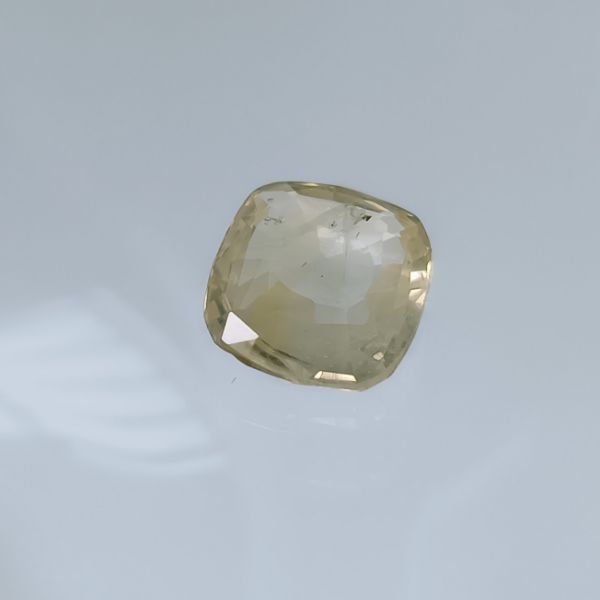 Yellow Sapphire - 4.10 carats