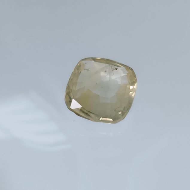Yellow Sapphire - 4.10 carats