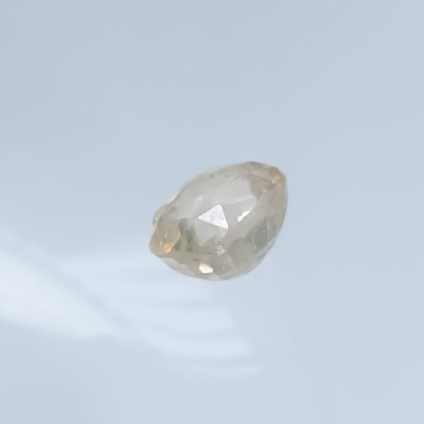 Yellow Sapphire - 5.77 carats