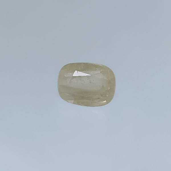 Yellow Sapphire - 5.74 carats