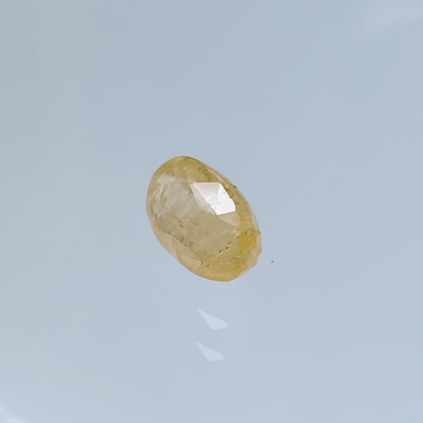 Yellow Sapphire - 7.22 carats