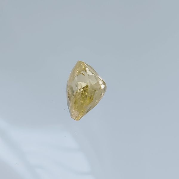 Yellow Sapphire - 1.73 carats