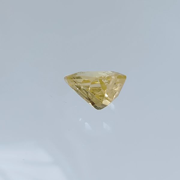 Yellow Sapphire - 1.73 carats