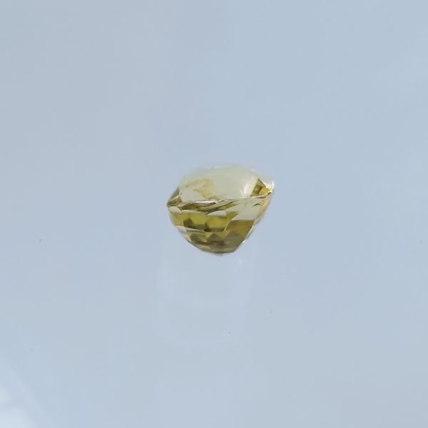 Yellow Sapphire - 2.954 carats