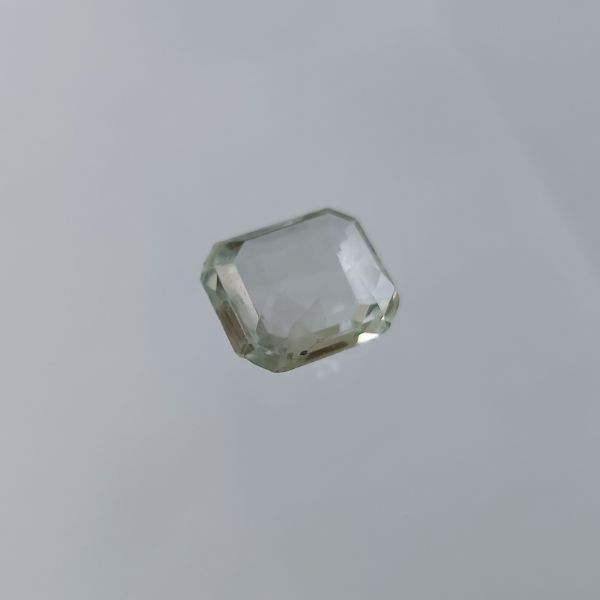 White Sapphire 4.15 carat 