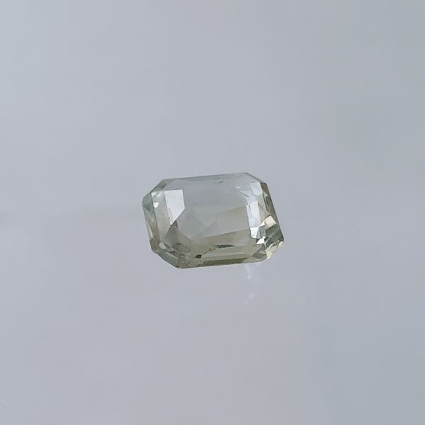 White Sapphire 4.15 carat 