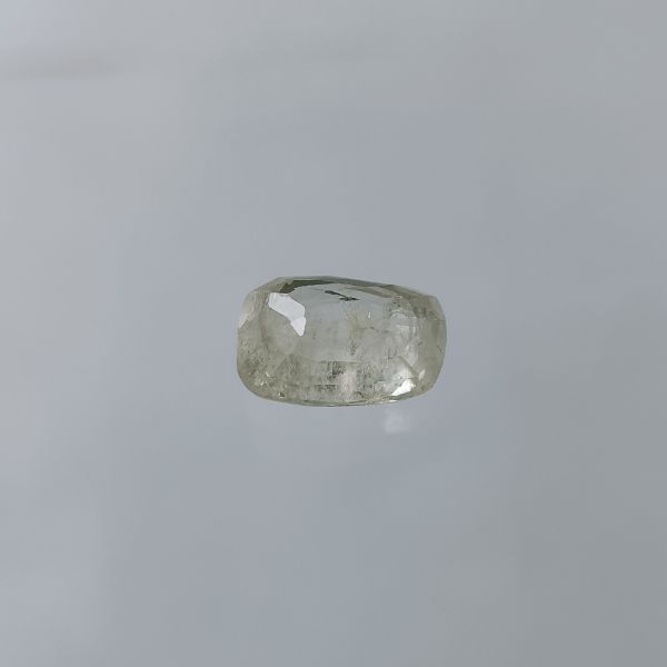 White Sapphire 4.24 carat 