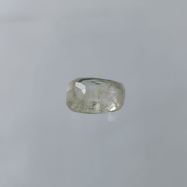 White Sapphire 4.24 carat 
