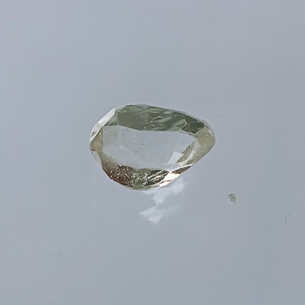White Sapphire 2.1 carat 