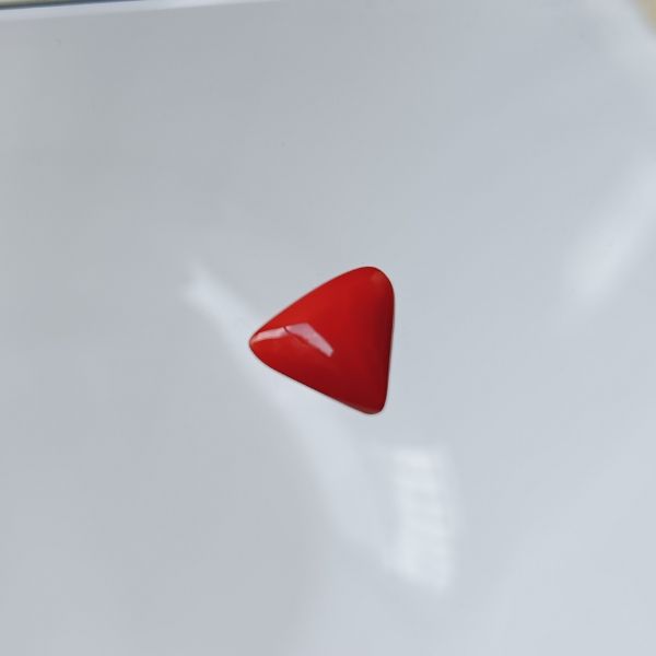 Red Coral Triangle 2.6 carats 