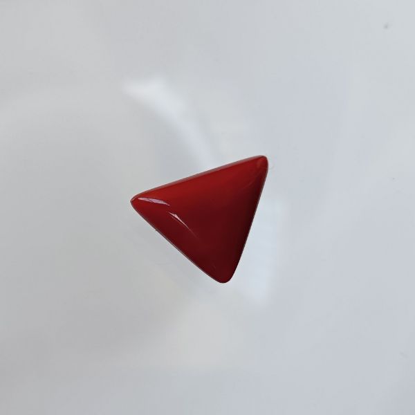 Red Coral Triangle 6.1 carats 