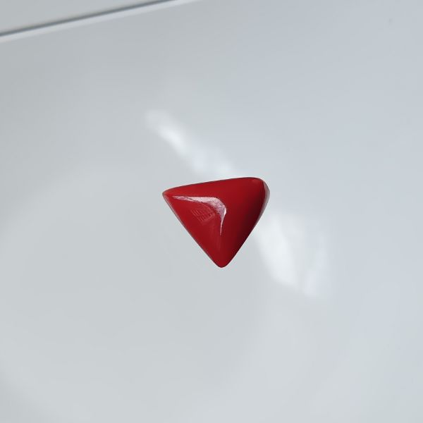 Red Coral Triangle 4.1 carats 