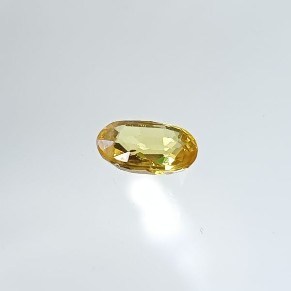 Yellow Sapphire - 1.35 carats