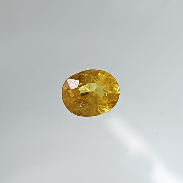 Yellow Sapphire - 1.58 carats