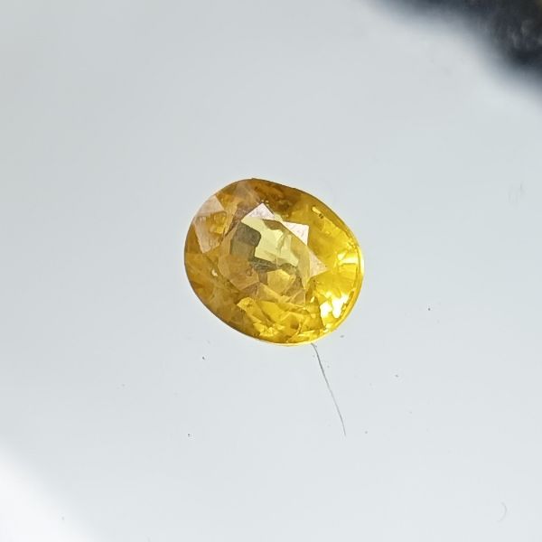 Yellow Sapphire - 1.58 carats