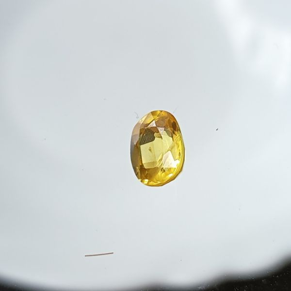 Yellow Sapphire - 1.93 carats