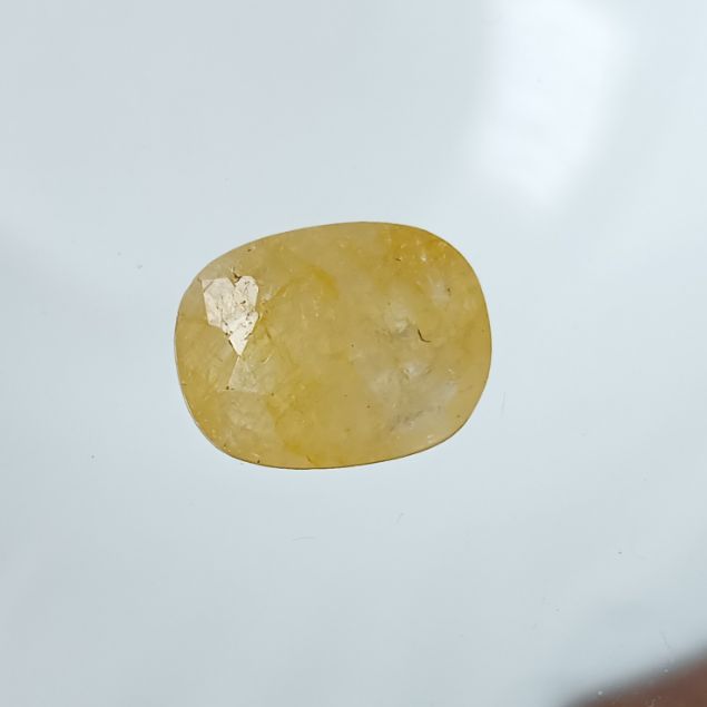Yellow Sapphire - 4.44 carats