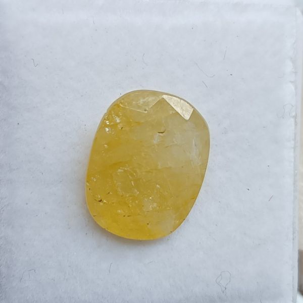 Yellow Sapphire - 4.44 carats