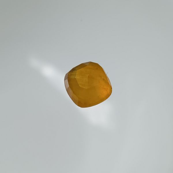 Yellow Sapphire 4.31 carats Bangkok