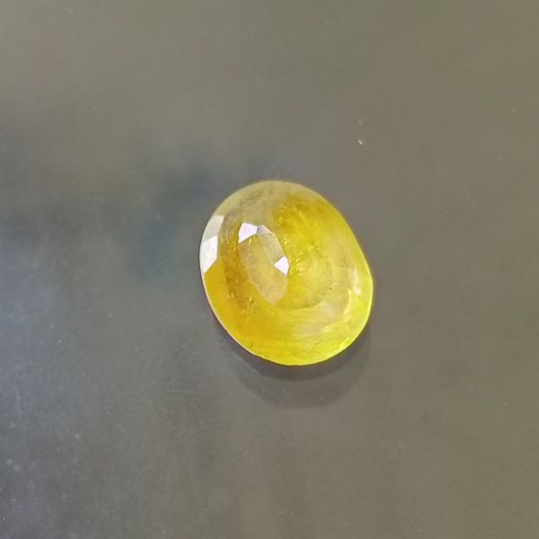 Yellow Sapphire 4.31 carats Bangkok