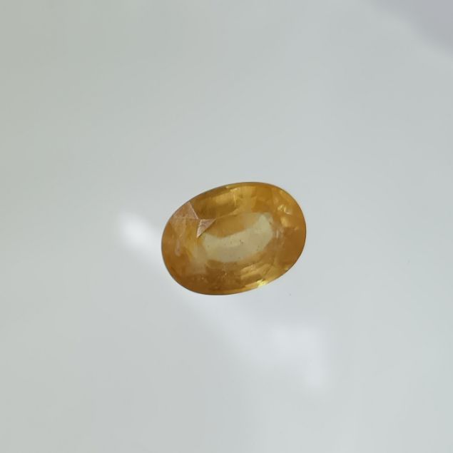 Yellow Sapphire 4.85 carats Bangkok  back to product list
