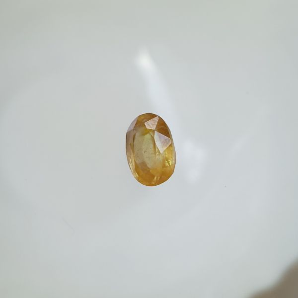 Yellow Sapphire 4.85 carats Bangkok  back to product list