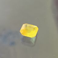 Yellow Sapphire 5.05 carats Bangkok
