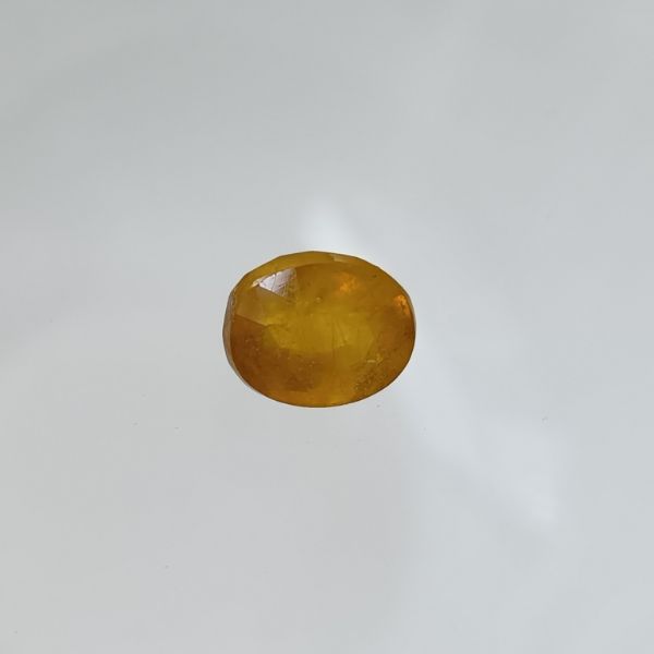Yellow Sapphire 5.56 carats Bangkok 