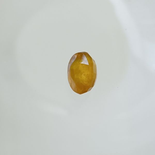 Yellow Sapphire 5.56 carats Bangkok 