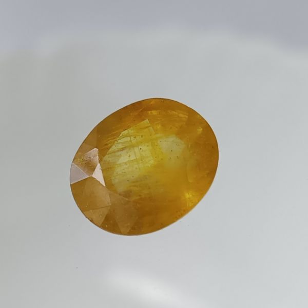 Yellow Sapphire 5.60 carats Bangkok