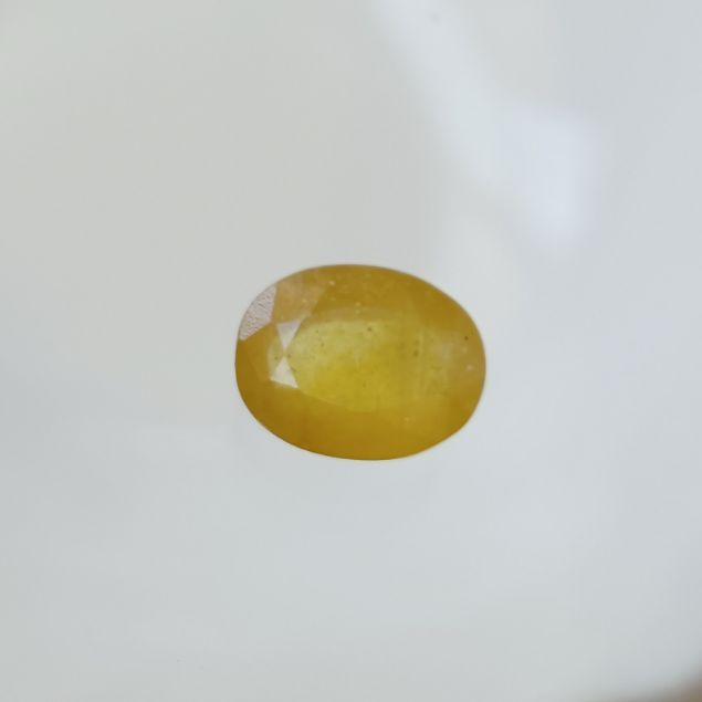 Yellow Sapphire 6.02 carats Bangkok
