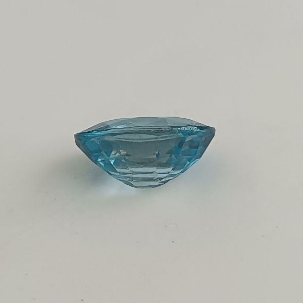 Zircon Sky Blue 3.9 carats (Burma)
