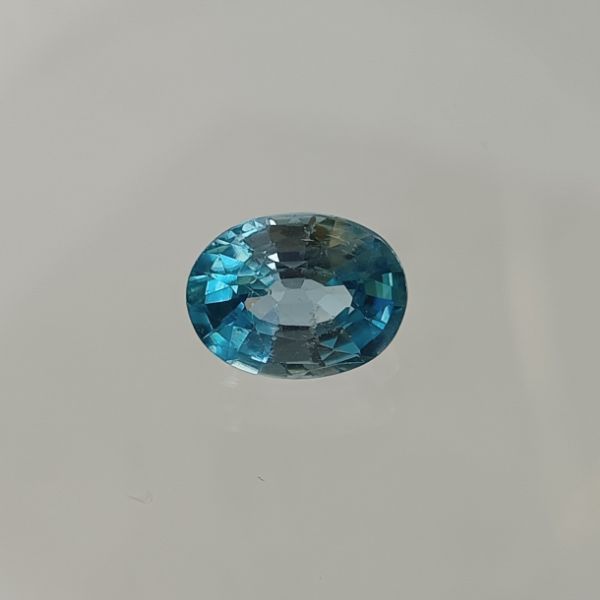 Zircon Sky Blue 3.9 carats (Burma)