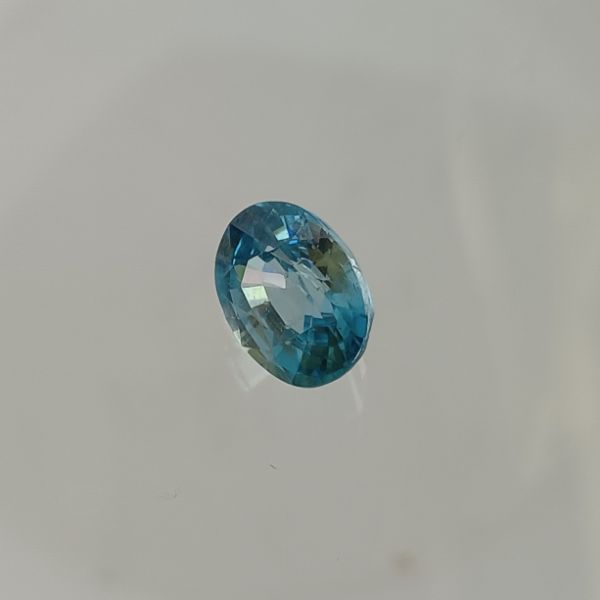 Zircon Sky Blue 3.9 carats (Burma)