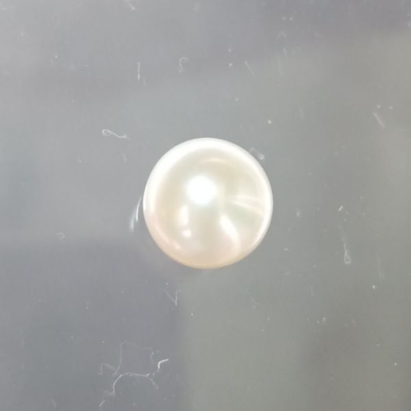 Fresh water Pearl 2.58 carats 
