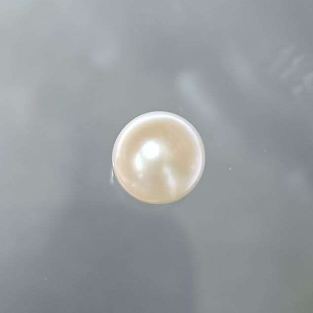 Fresh water Pearl 2.58 carats 