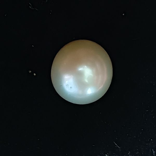 Fresh water Pearl 2.67 carats 