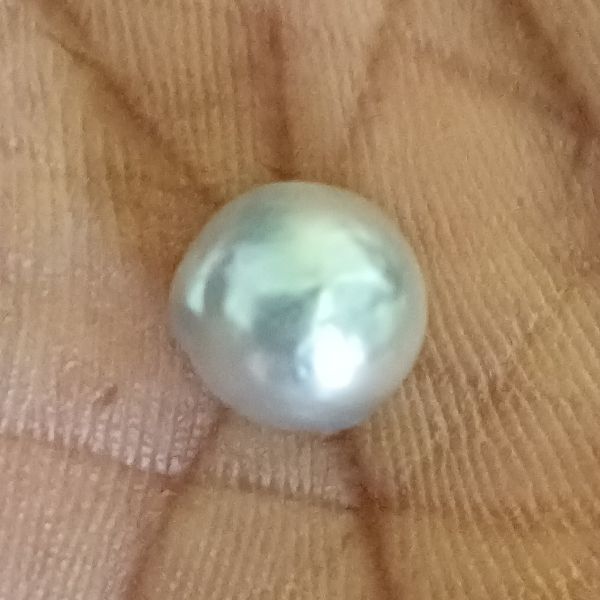 South Sea Pearl 3.44 carats 