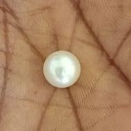 South Sea Pearl 3.81 carats 