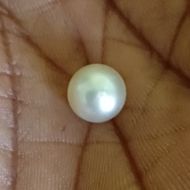 South Sea Pearl 3.92 carats 
