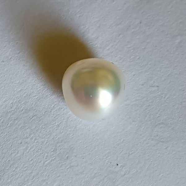 South Sea Pearl 4.24 carats