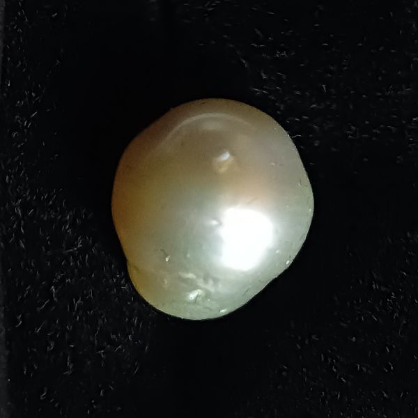 South Sea Pearl 7.78 carat