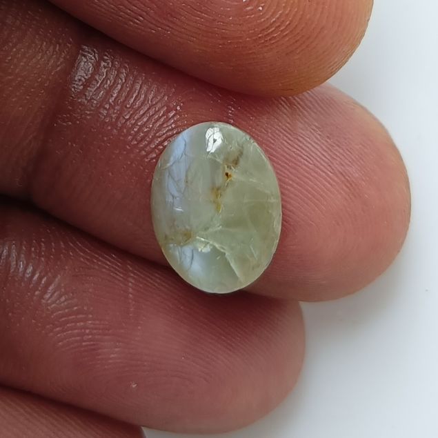 Cats Eye 4.02 Carats - Crysoberly 