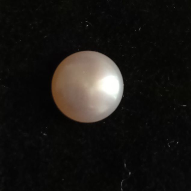 Fresh water Pearl 3.4 carats