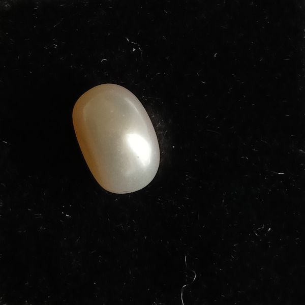 Fresh water Pearl 3.4 carats