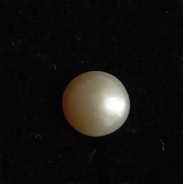 Fresh water Pearl 3.56 carats