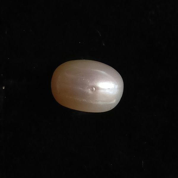 Fresh water Pearl 3.57 carats 