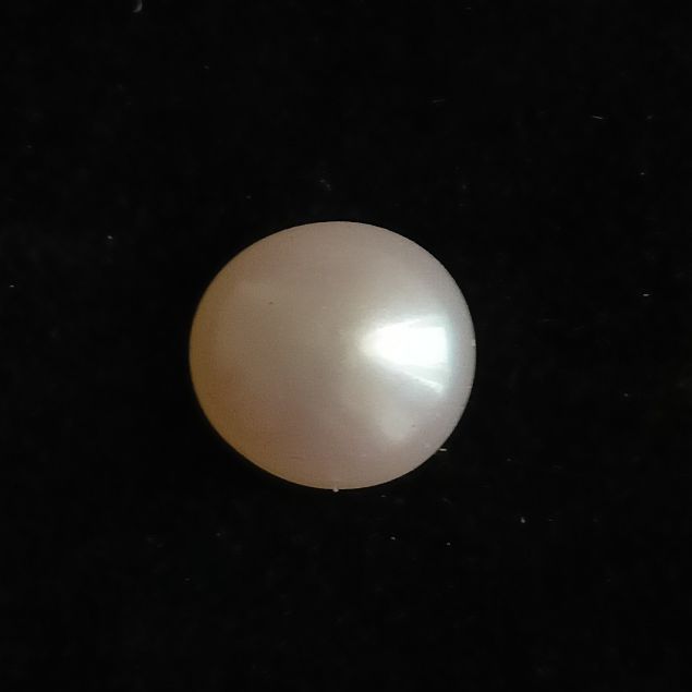 Fresh water Pearl 3.8 carats 