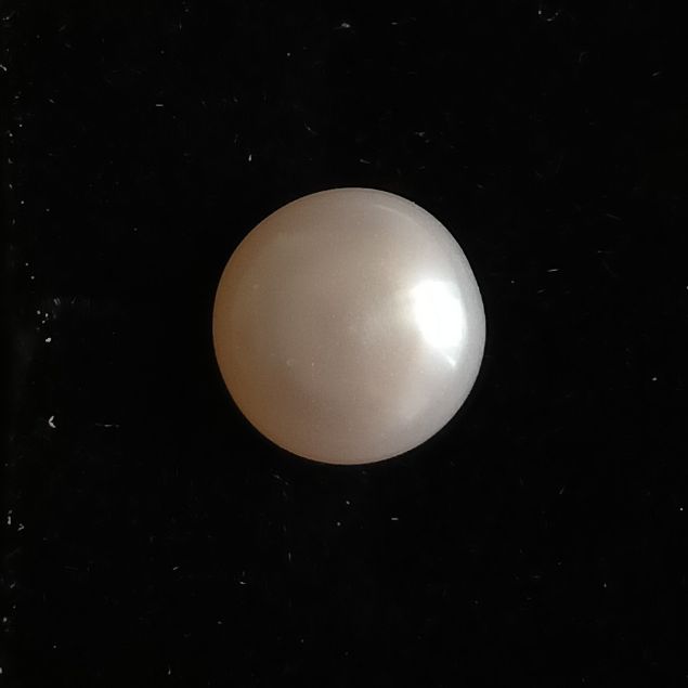 Fresh water Pearl 4.05 carats 